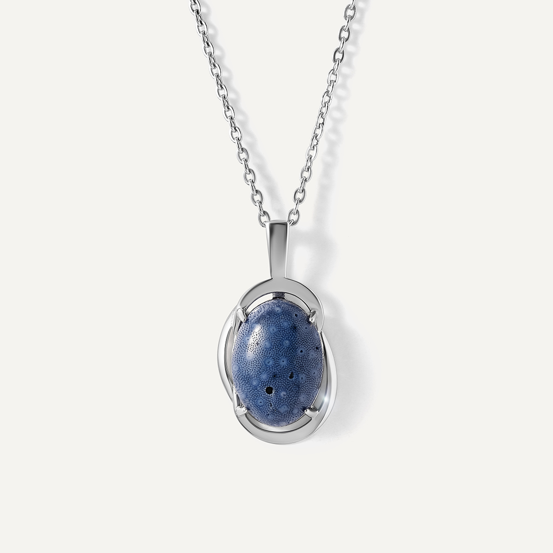Серебряная подвеска с кораллом Акори