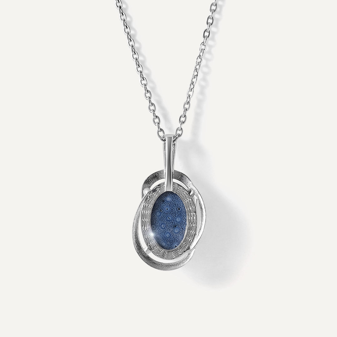 Серебряная подвеска с кораллом Акори