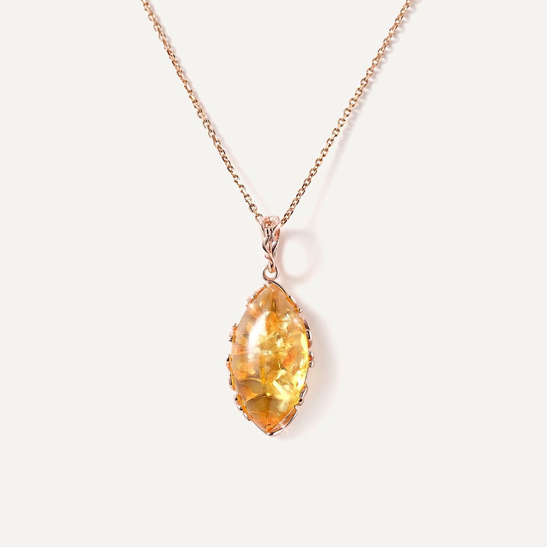 Серебряная подвеска с янтарем