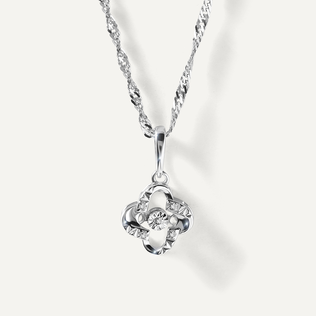 Серебряная подвеска с бриллиантами "Танцующий камень"