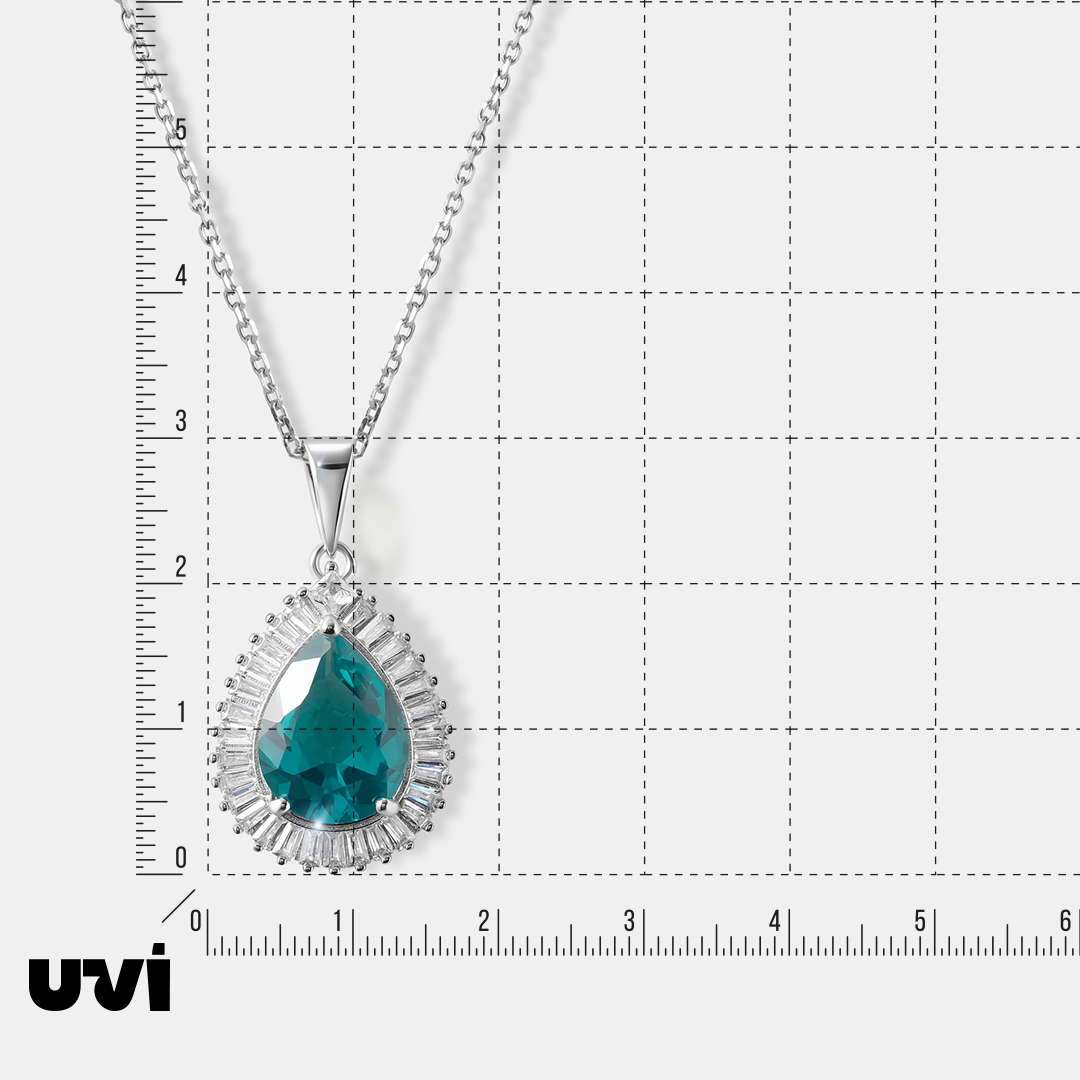 Серебряная подвеска с зеленой шпинелью