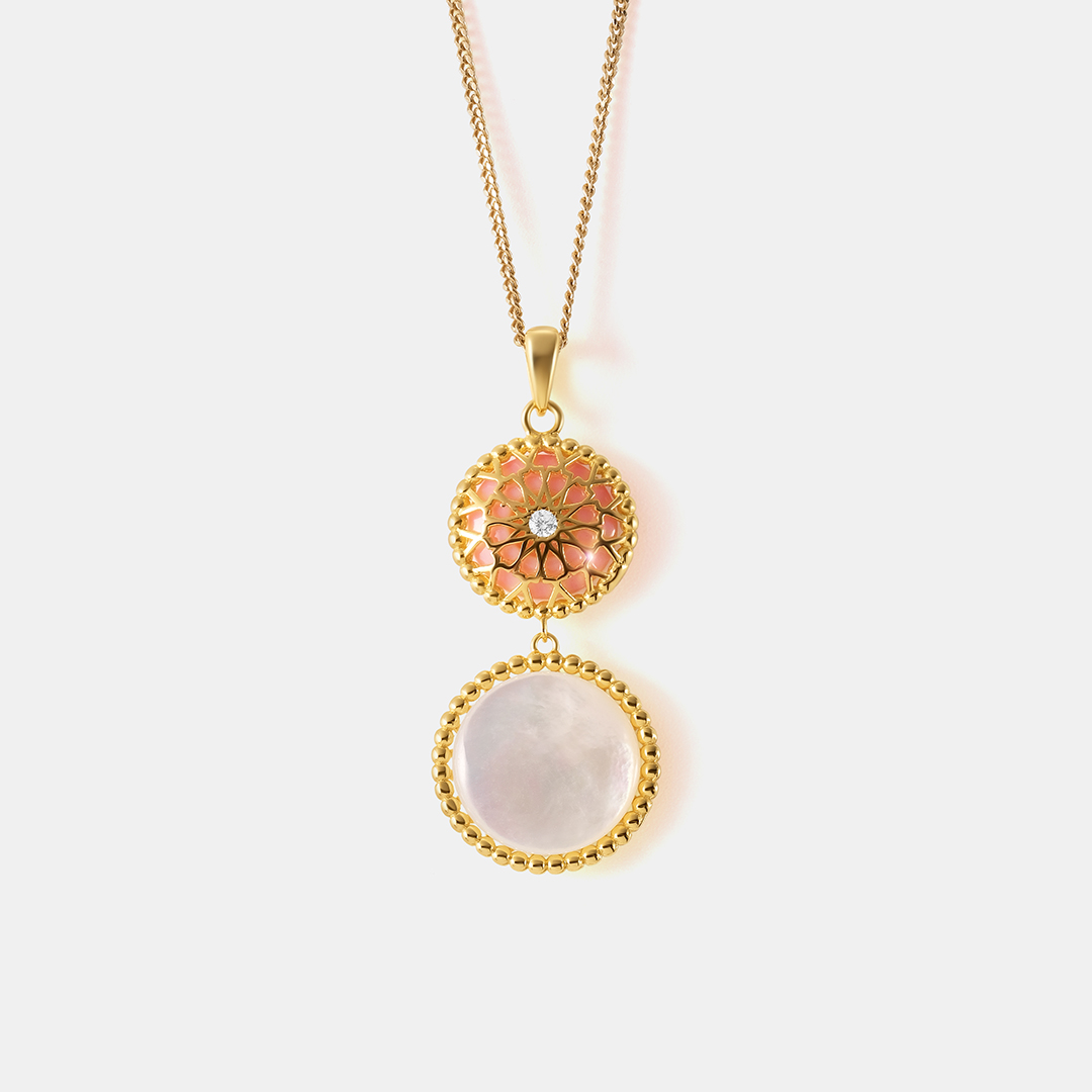 Серебряная подвеска с кораллом