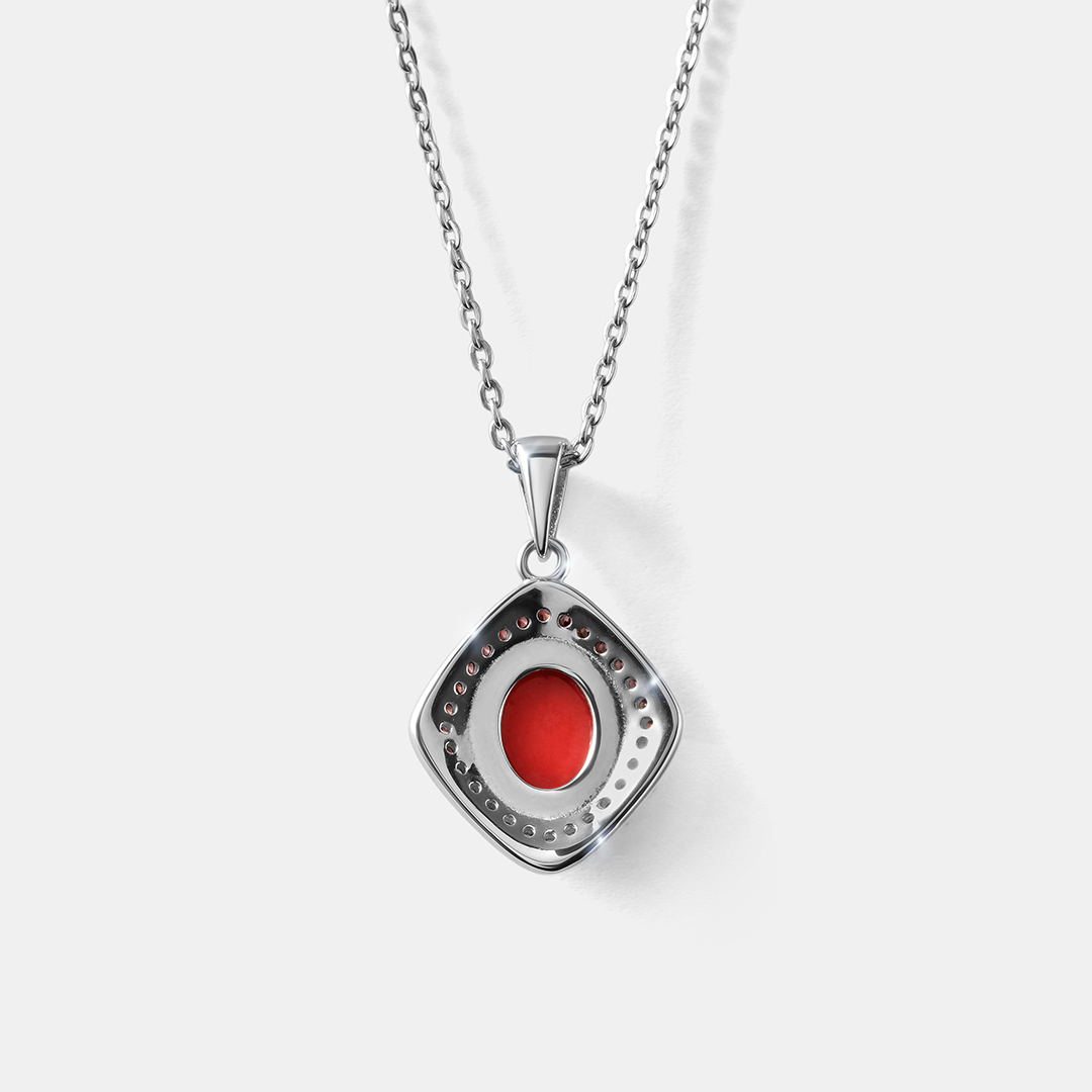 Серебряная подвеска с кораллом