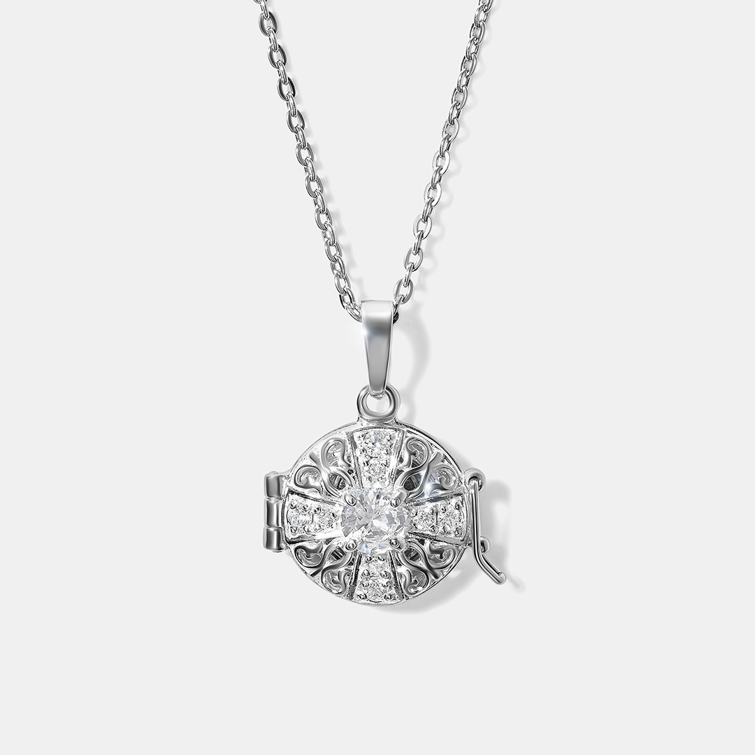 Серебряная подвеска-ладанка с фианитами "Казанская Божья Матерь"