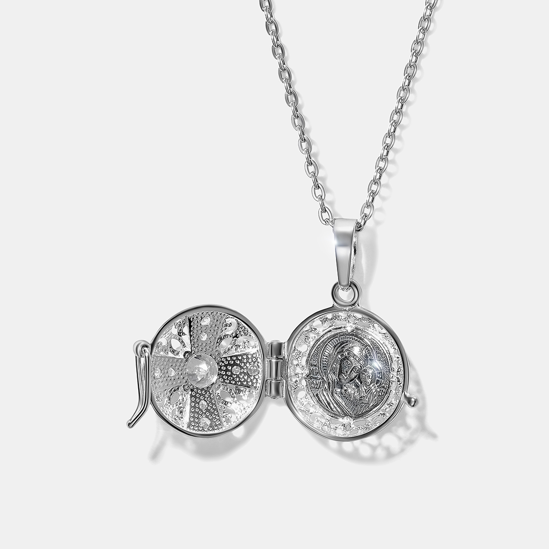 Серебряная подвеска-ладанка с фианитами "Казанская Божья Матерь"