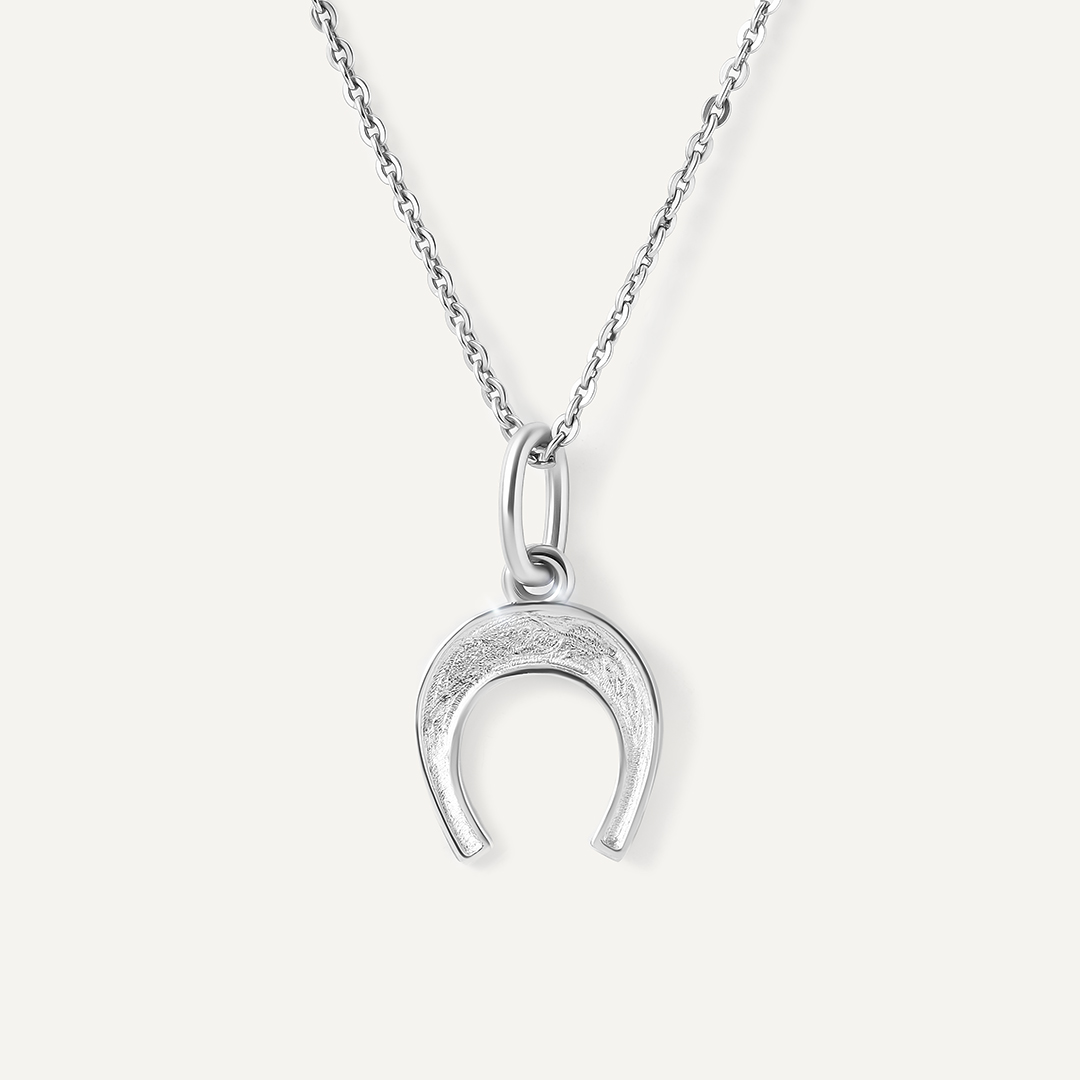 Подвеска из платины "Подкова"