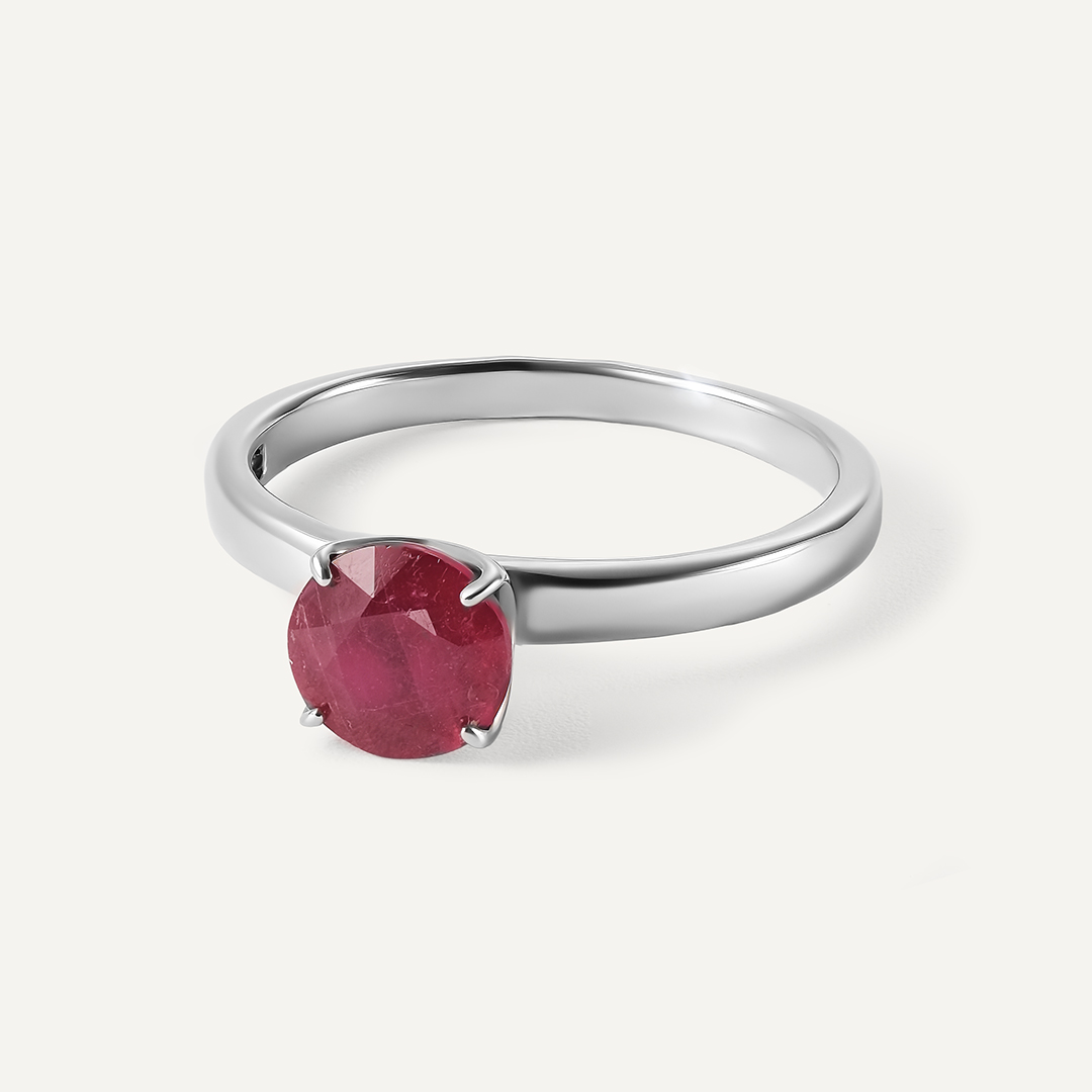 Серебряное кольцо с рубином