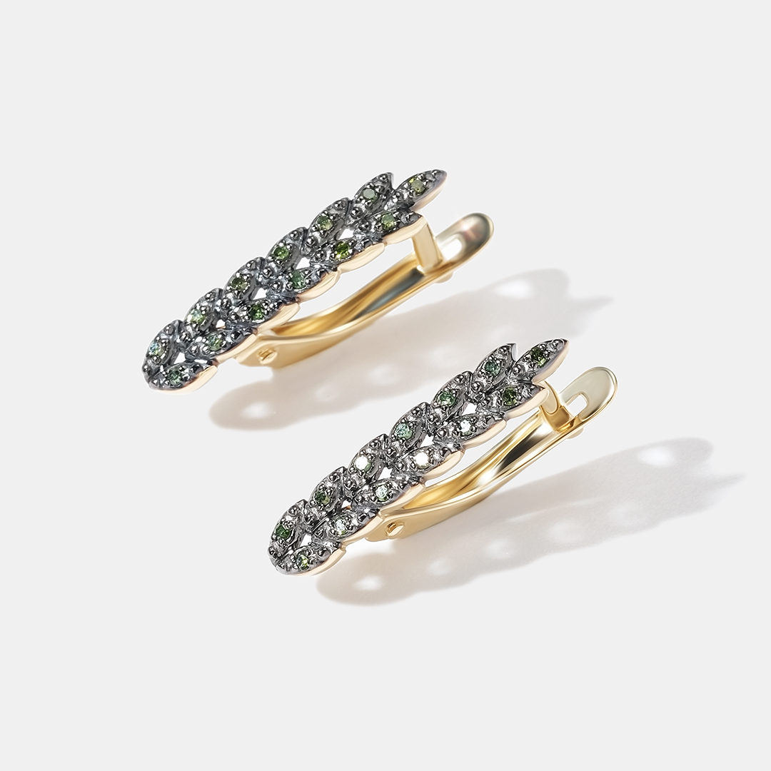 Серьги из желтого золота с зелеными бриллиантами