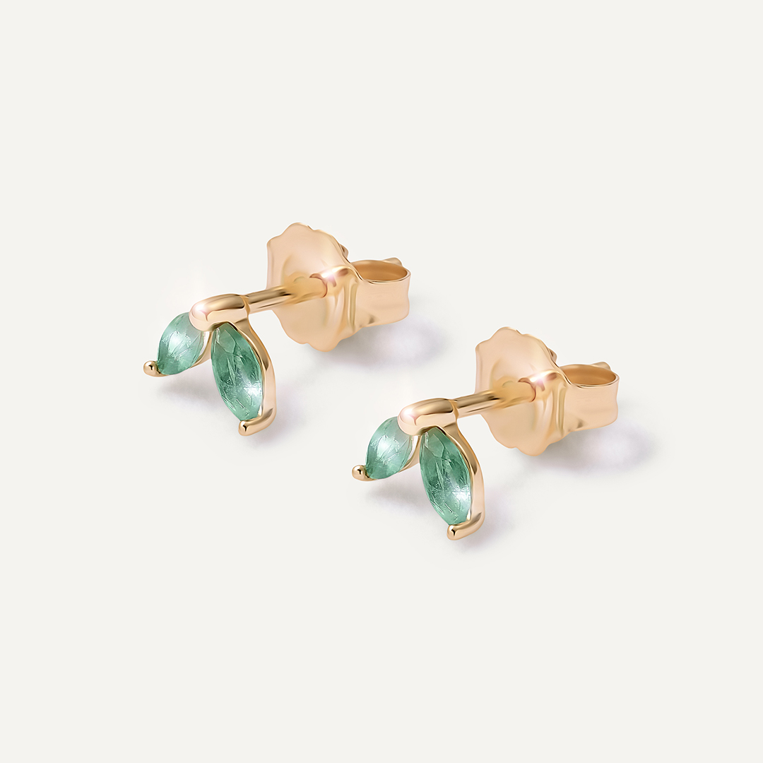 Серьги-пусеты из желтого золота с изумрудами