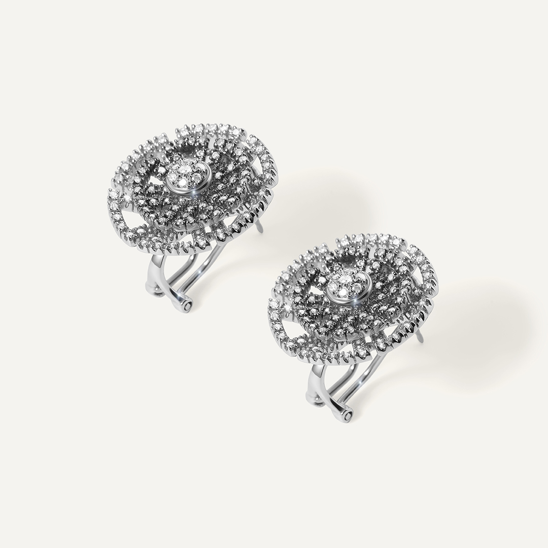 Серьги из белого золота с бриллиантами