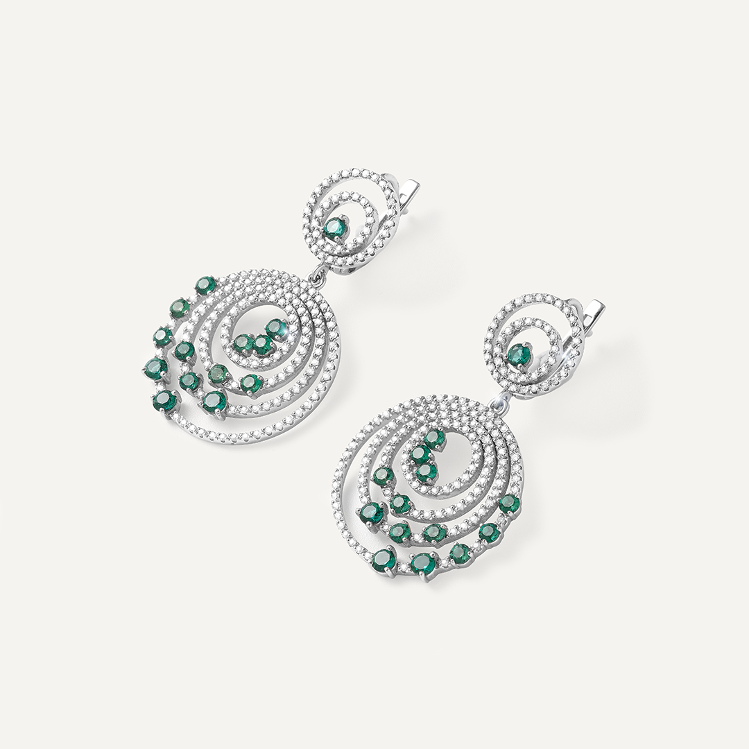 Серьги из белого золота с выращенными изумрудами