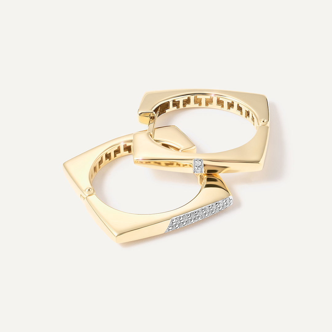 Серьги из желтого золота с бриллиантами