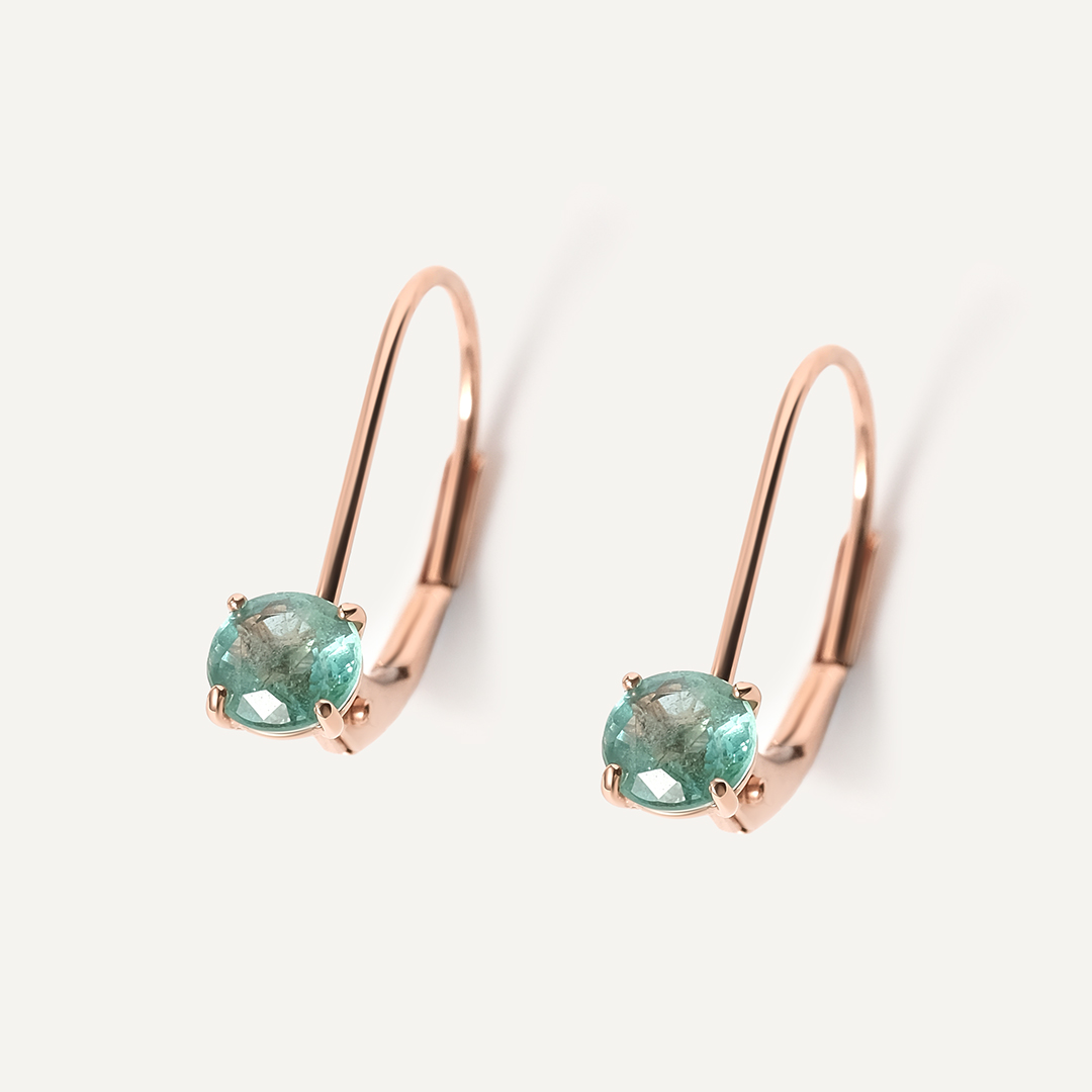 Серьги из золота с изумрудами