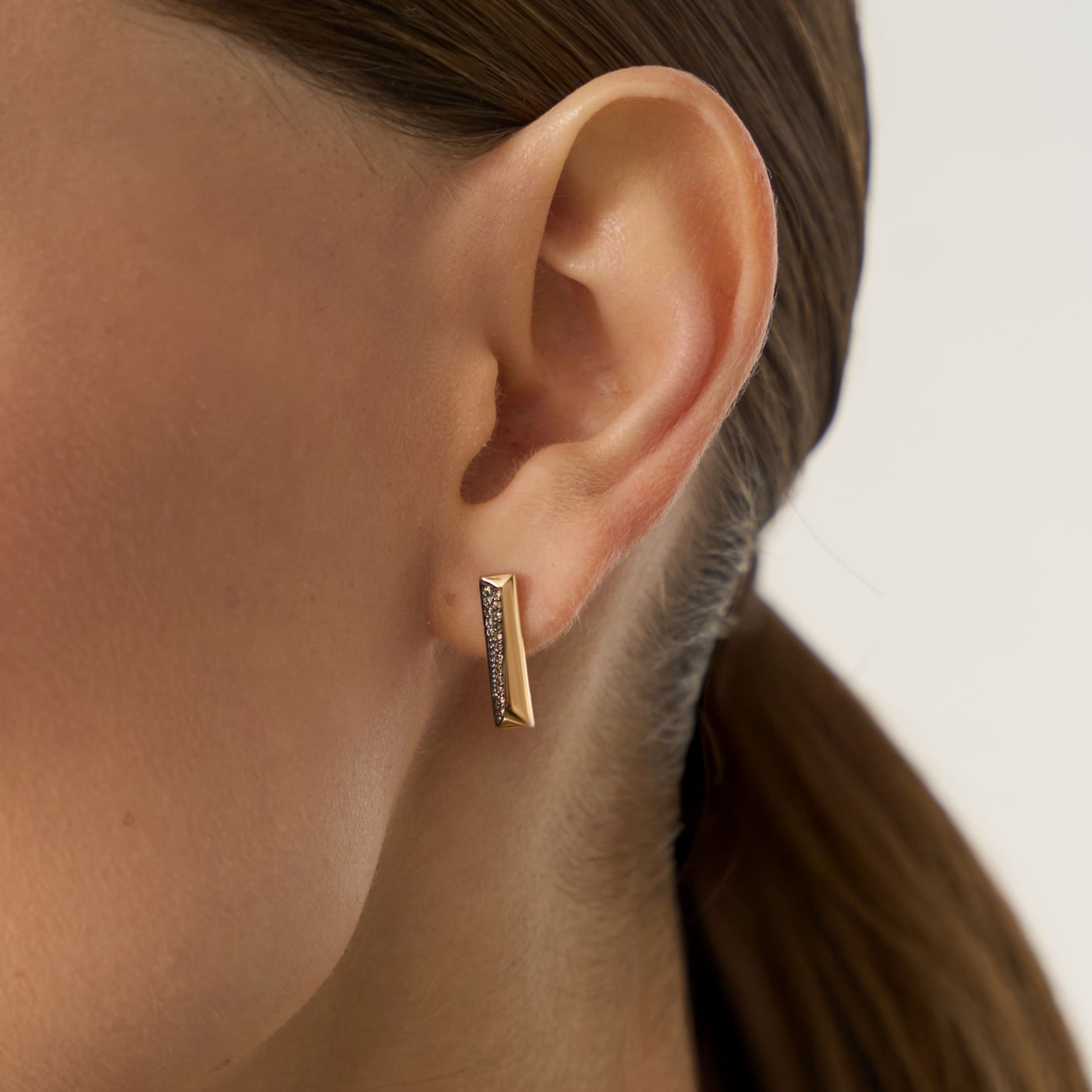 Серьги из золота с коньячными бриллиантами