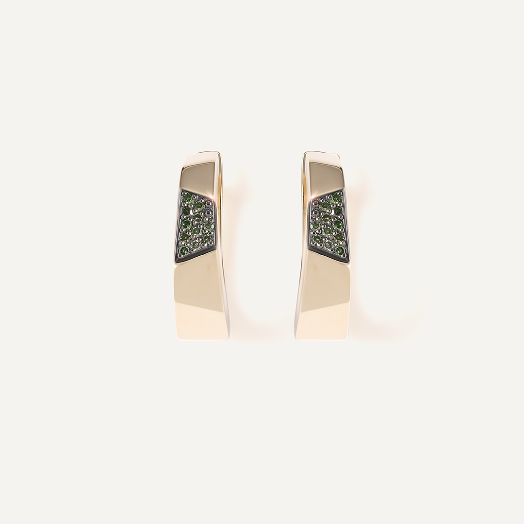 Серьги из желтого золота с зелеными бриллиантами