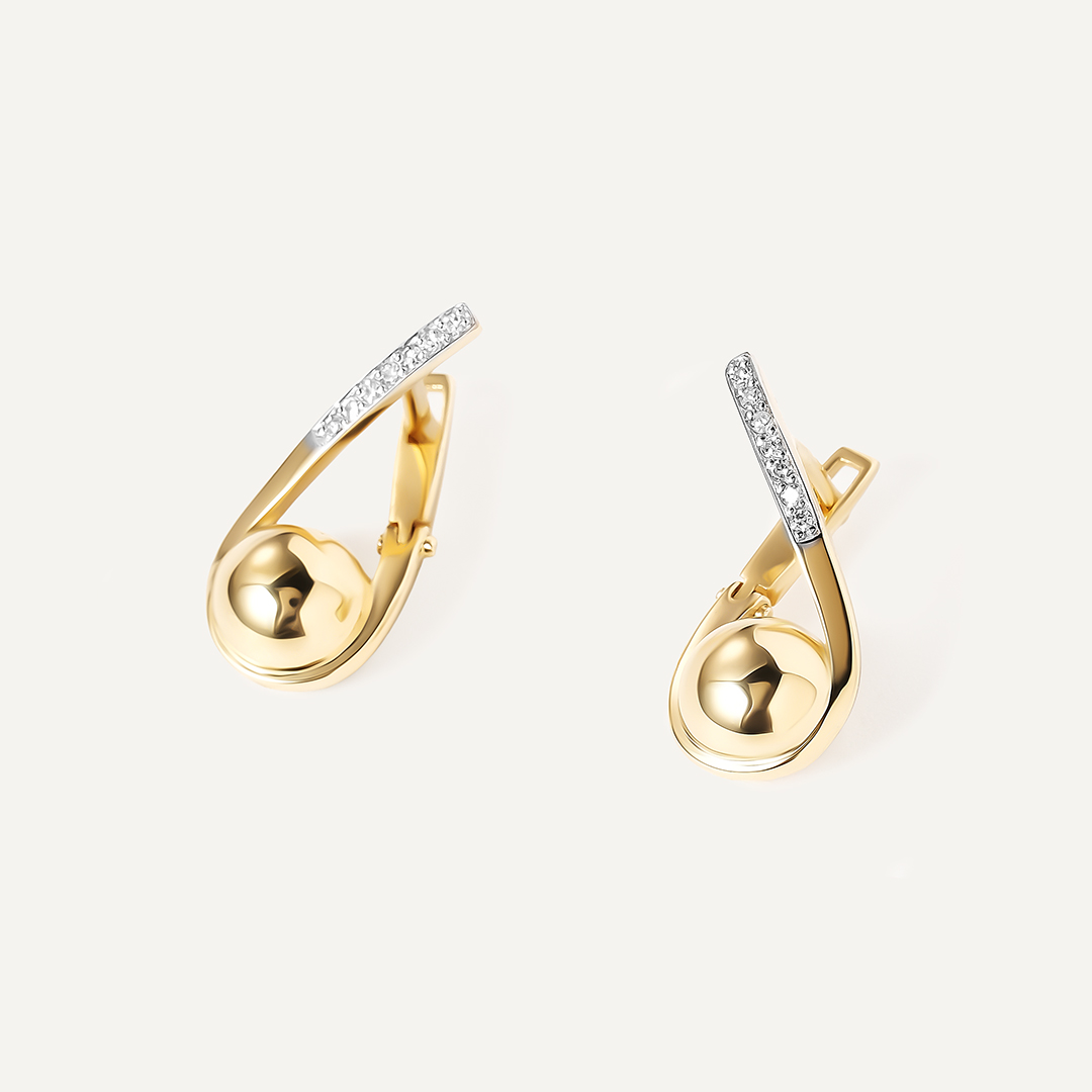 Серьги из желтого золота с бриллиантами