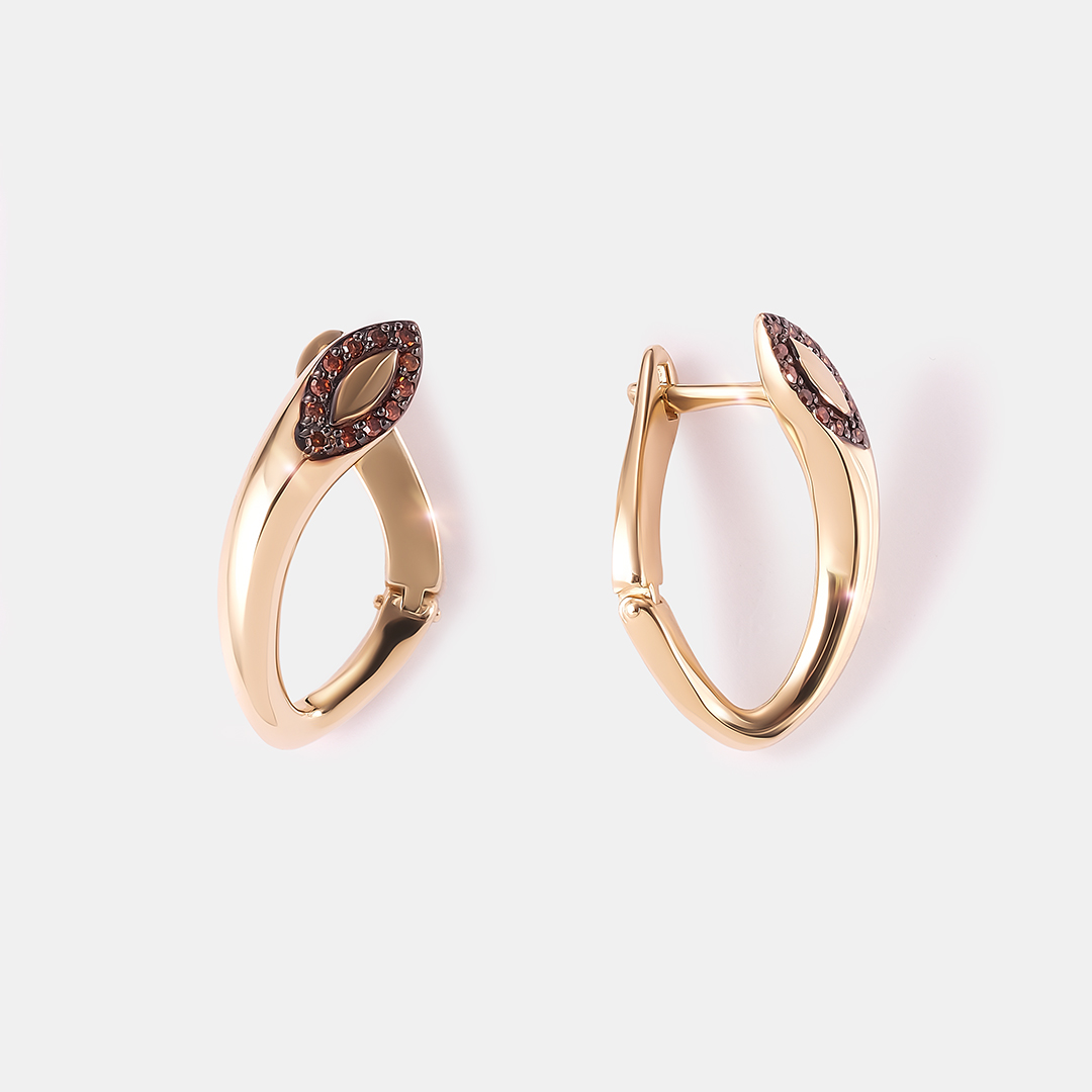 Серьги из желтого золота с оранжевыми бриллиантами