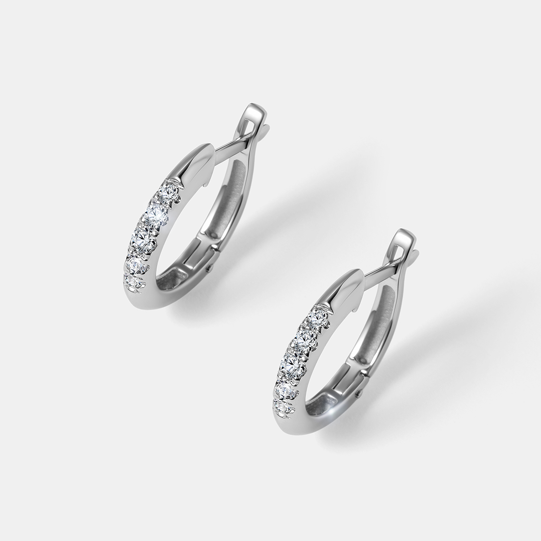 Серьги из платины с бриллиантами