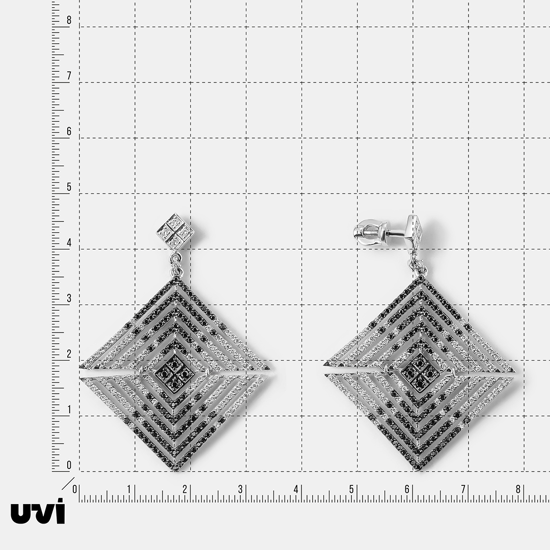 Серьги из белого золота с бриллиантами