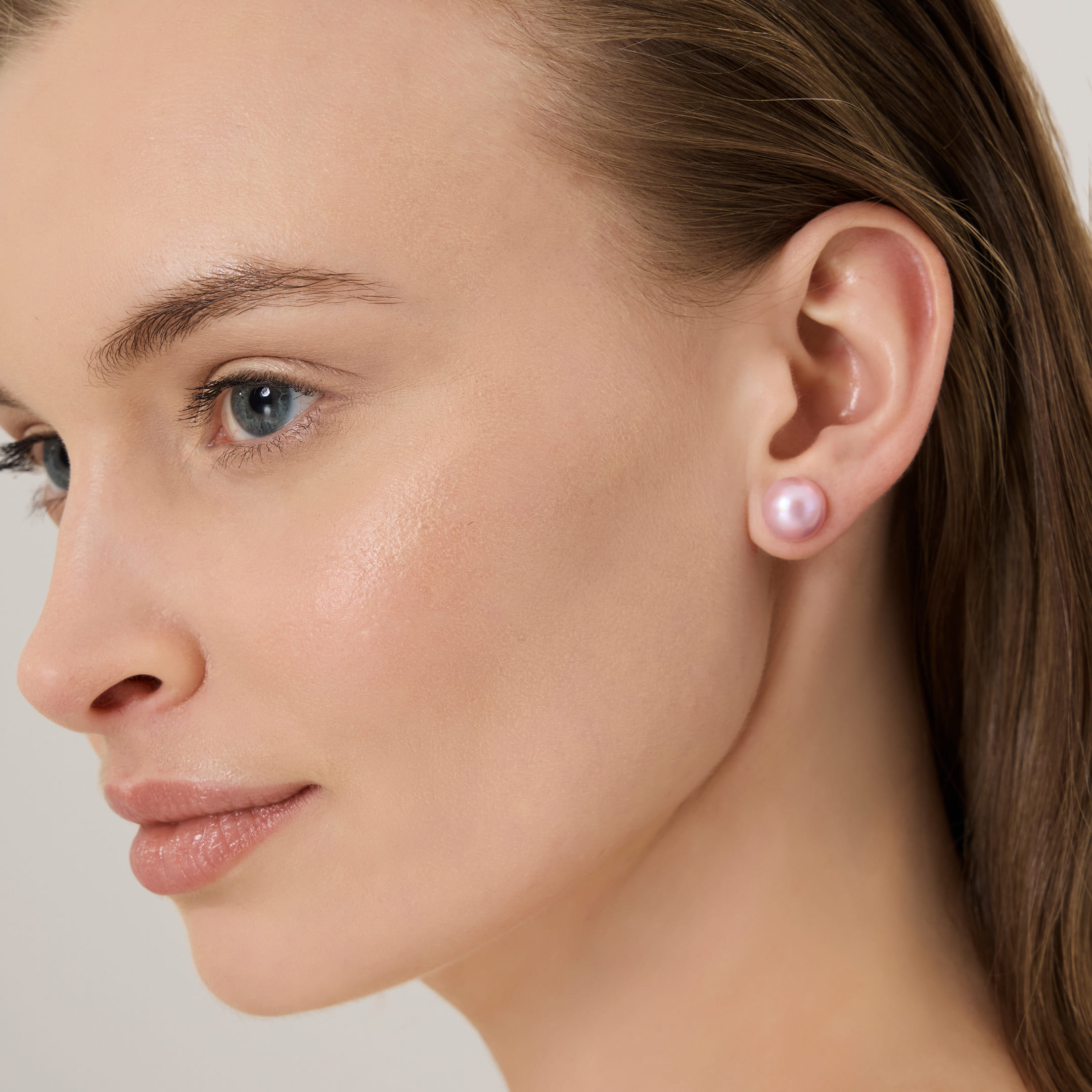 Серьги-пусеты из золота с жемчугом Мабе