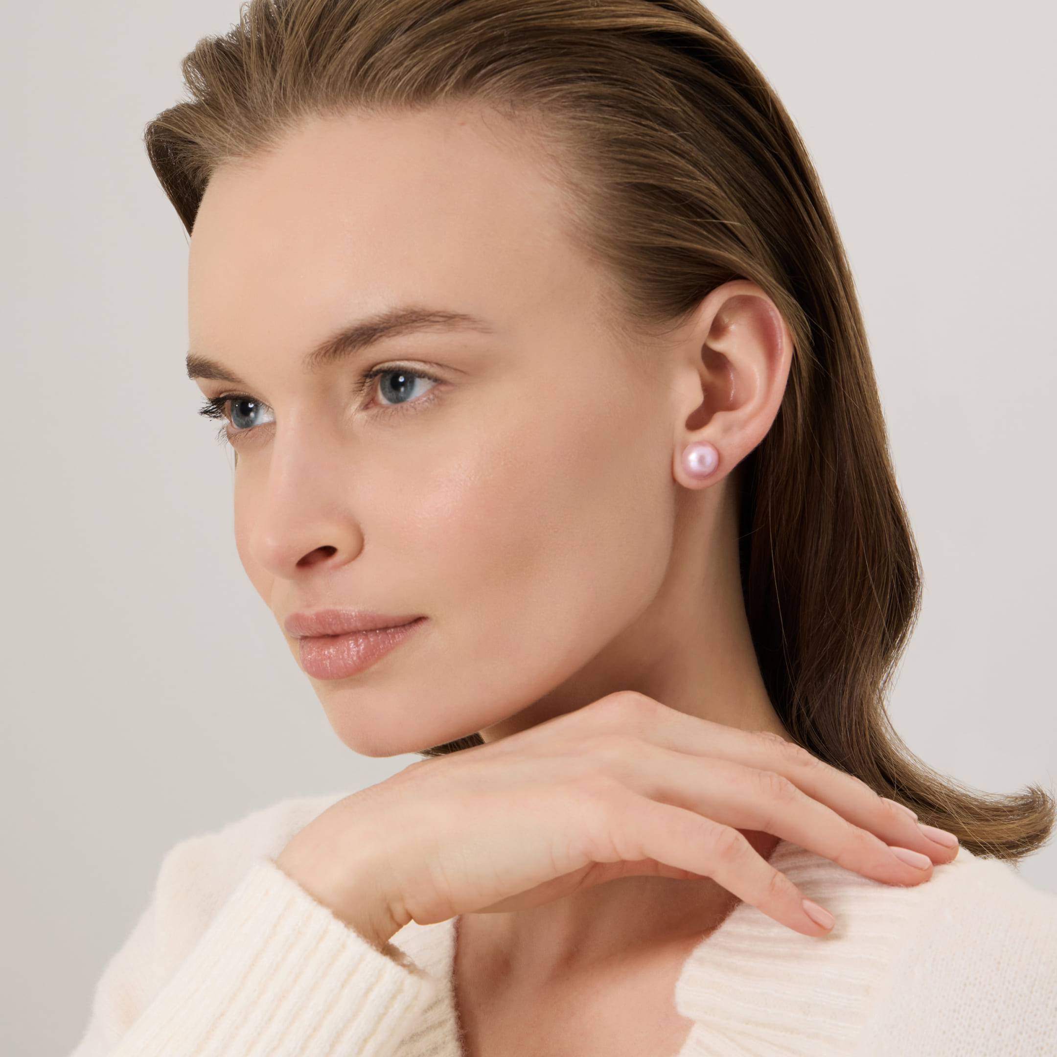 Серьги-пусеты из золота с жемчугом Мабе