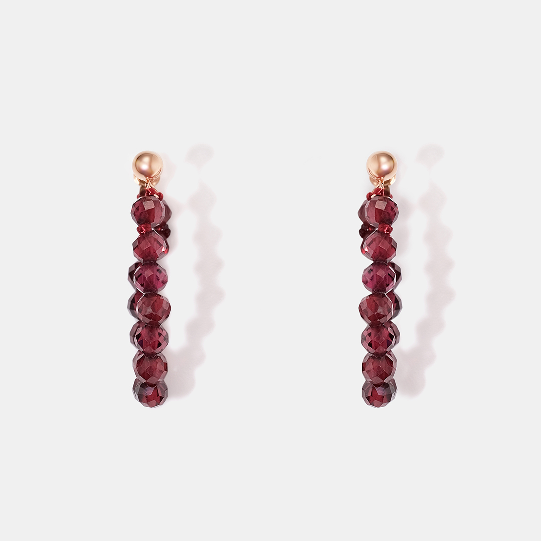 Серьги-пусеты из золота с гранатами