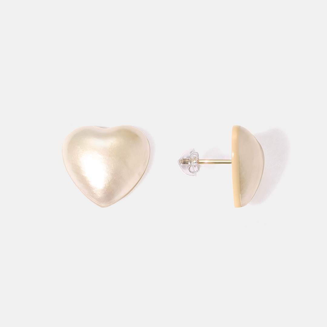 Серьги-пусеты из желтого золота с жемчугом Мабе "Сердца"