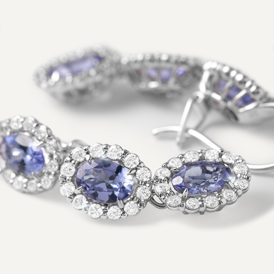 Серьги из белого золота с танзанитами