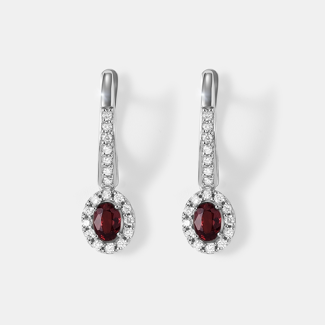Серьги из белого золота с красной шпинелью