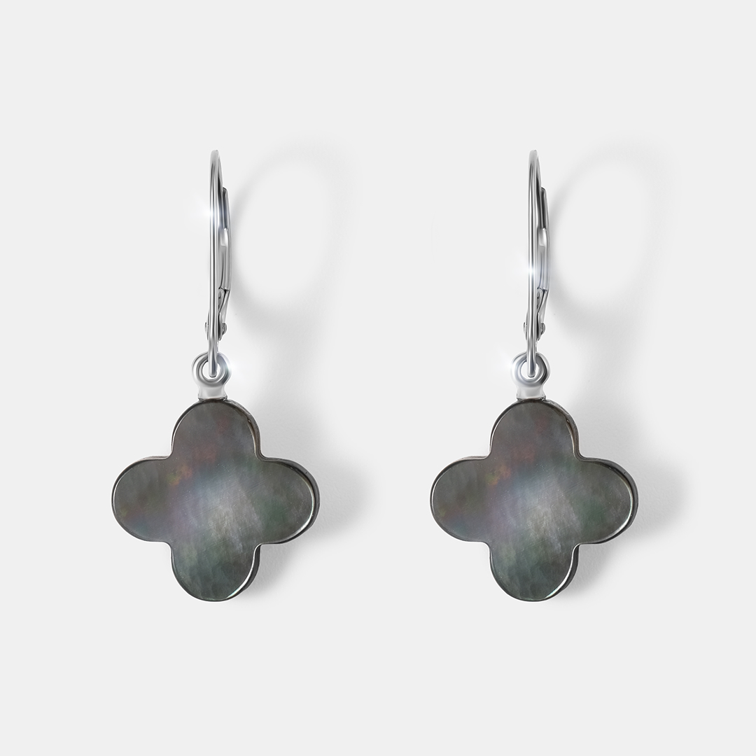 Серьги из белого золота с перламутром "Клевер"