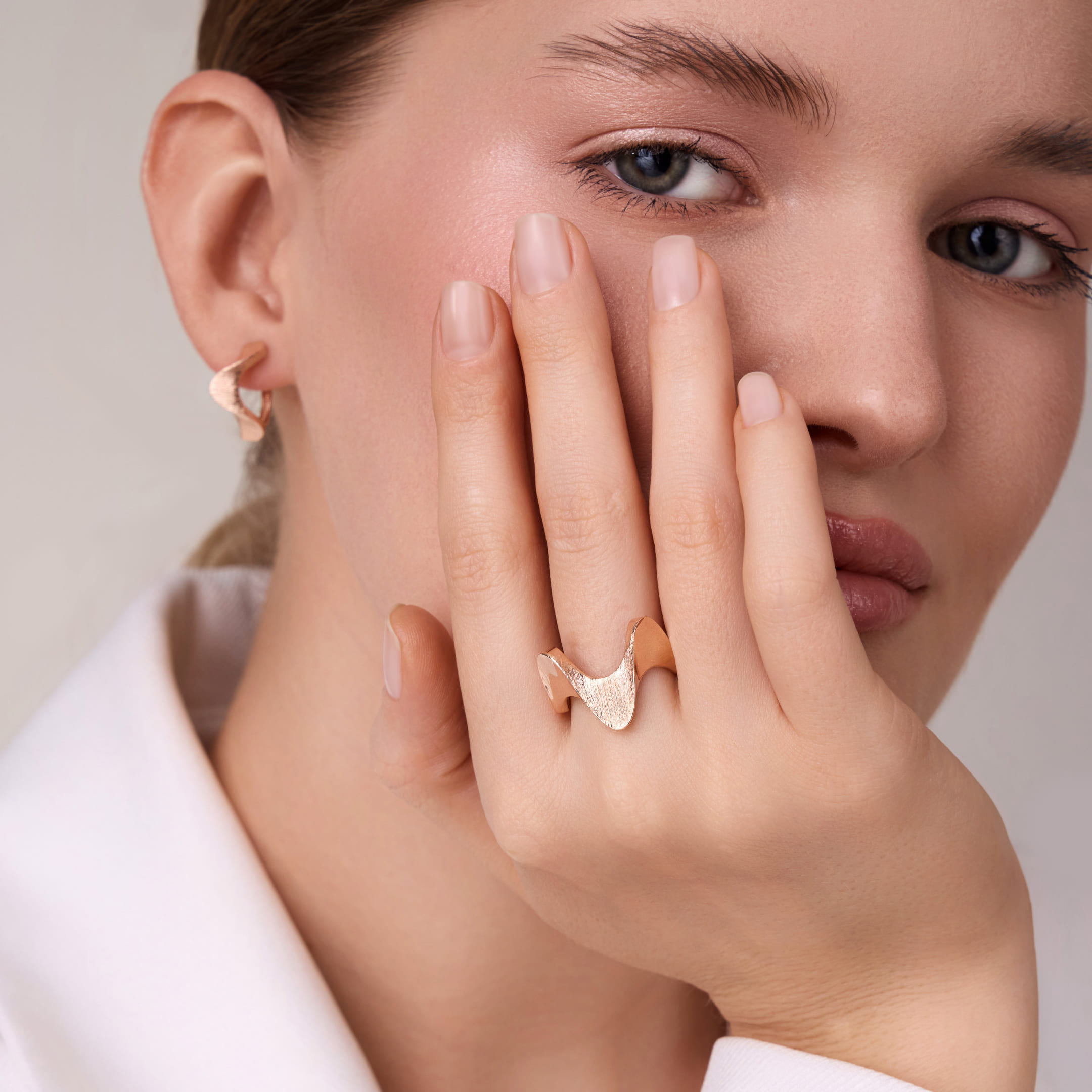 Серьги из золота