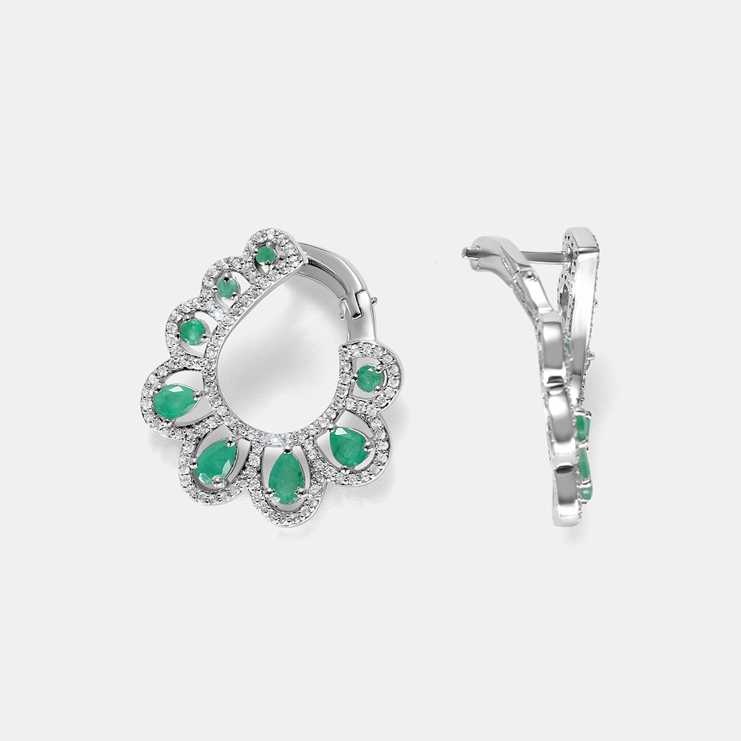 Серебряные серьги с изумрудами