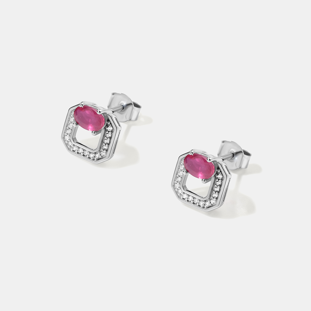 Серебряные серьги-пусеты с рубинами