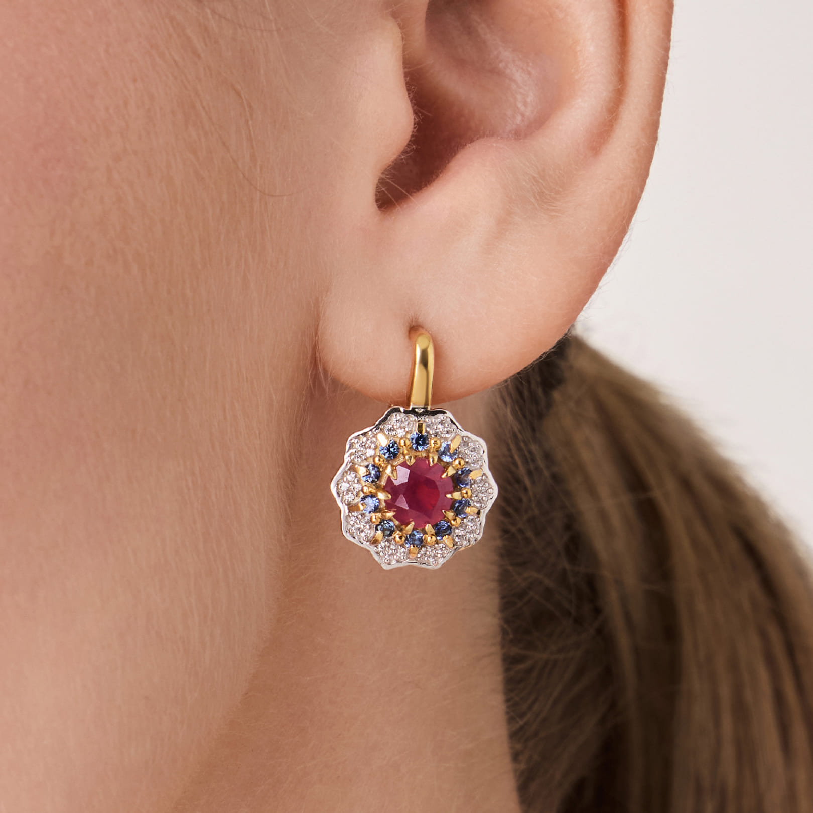 Серебряные серьги с рубинами и сапфирами