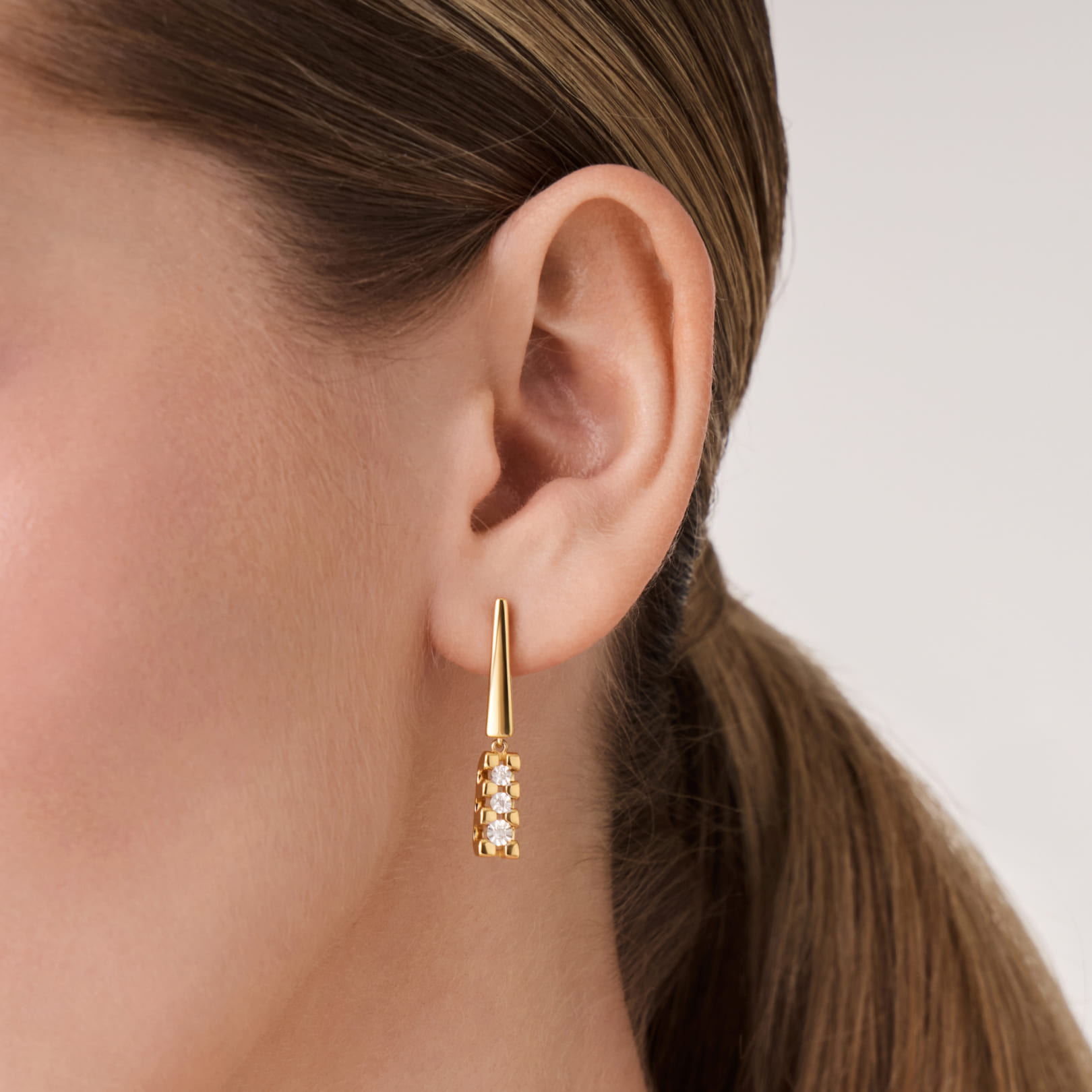 Серебряные серьги с бриллиантами