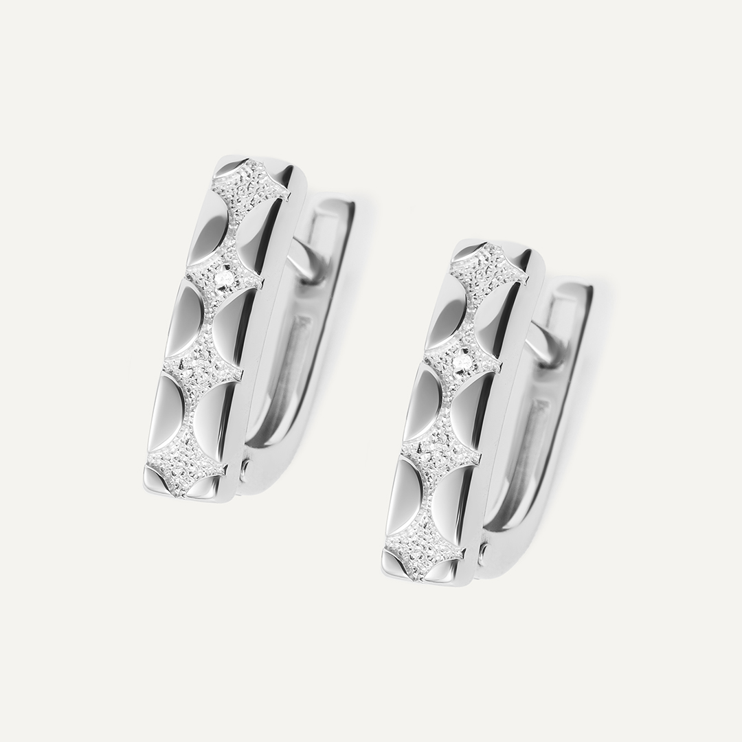 Серебряные серьги с бриллиантами