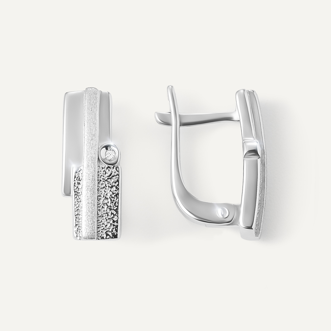 Серебряные серьги с бриллиантами