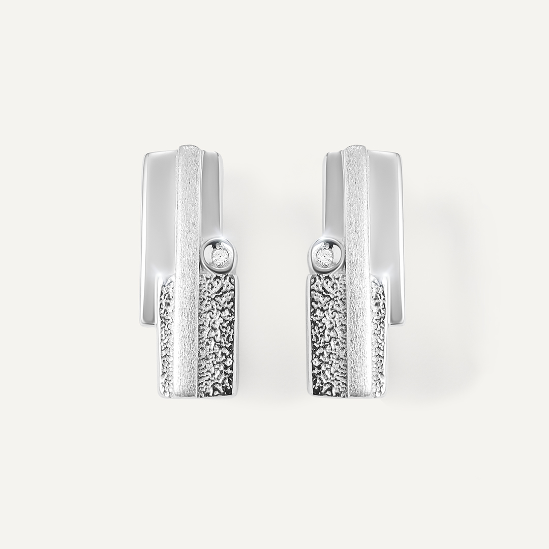 Серебряные серьги с бриллиантами