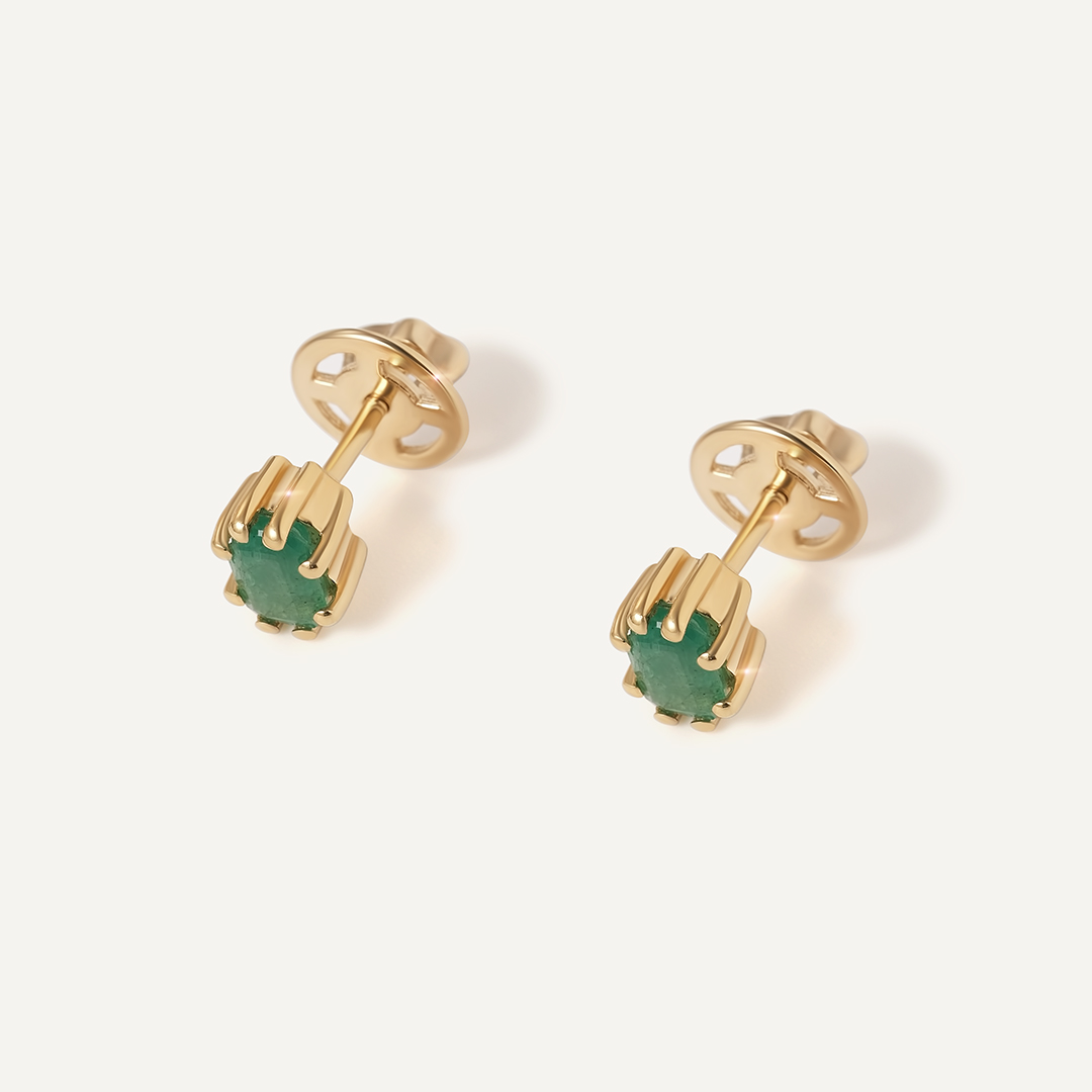 Серебряные серьги-пусеты с изумрудами