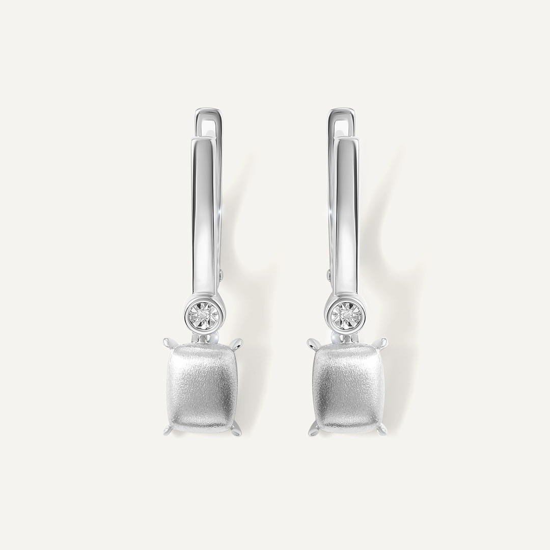 Серебряные серьги с бриллиантами