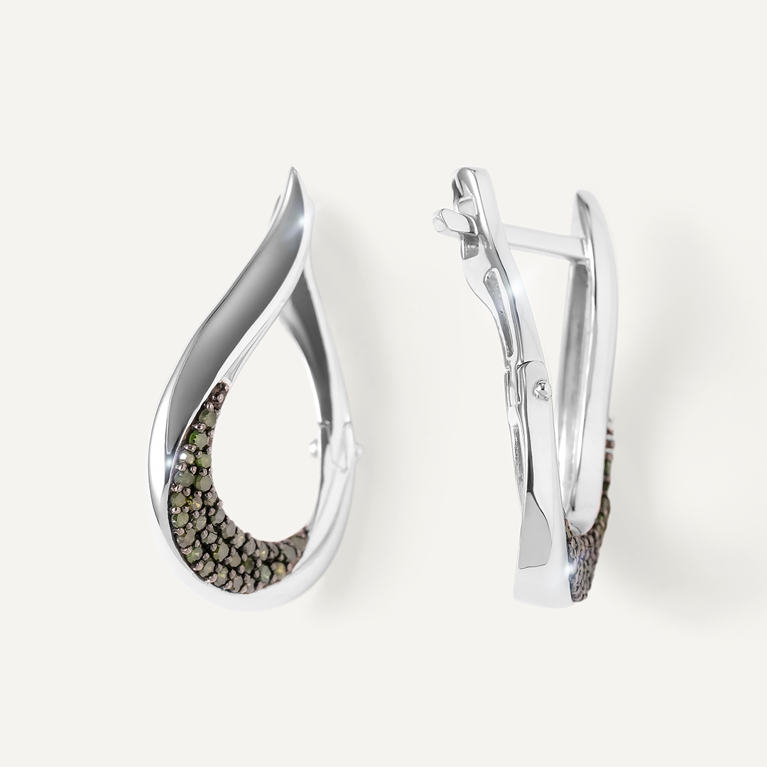 Серебряные серьги с зелеными бриллиантами
