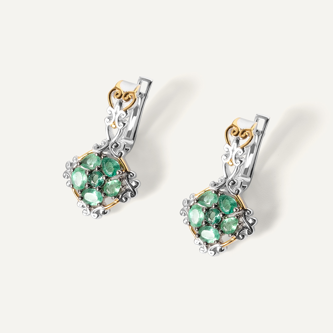 Серебряные серьги с изумрудами