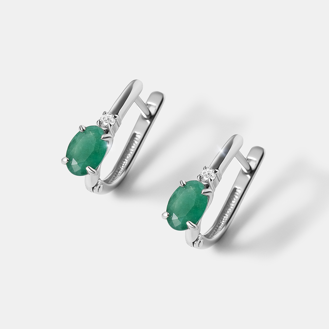 Серебряные серьги с изумрудами