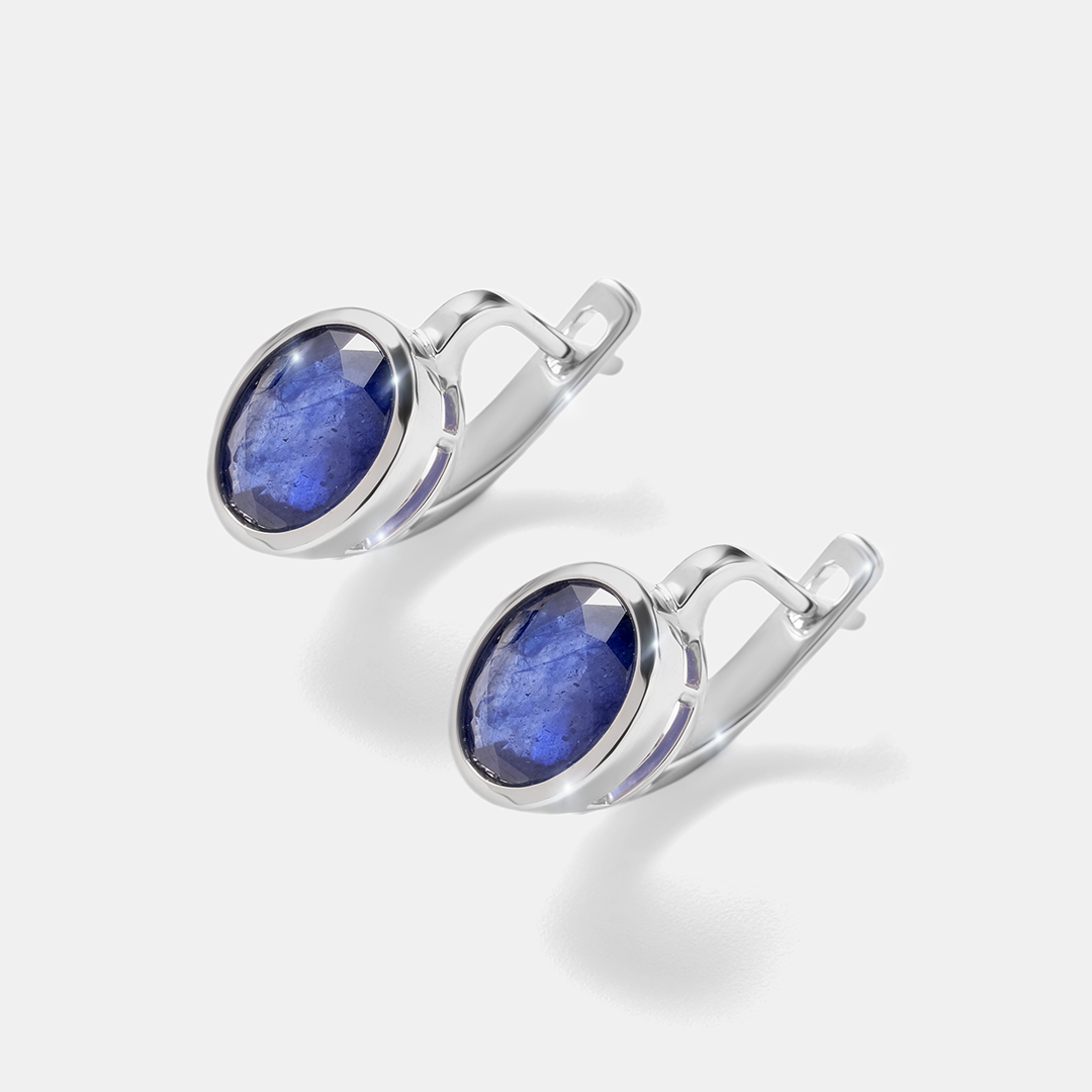 Серебряные серьги с сапфирами