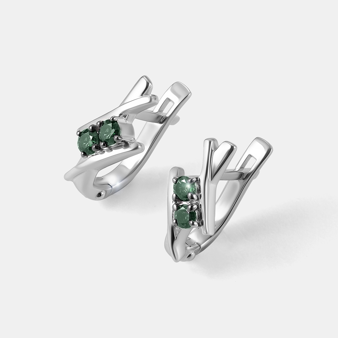 Серебряные серьги с зелеными бриллиантами