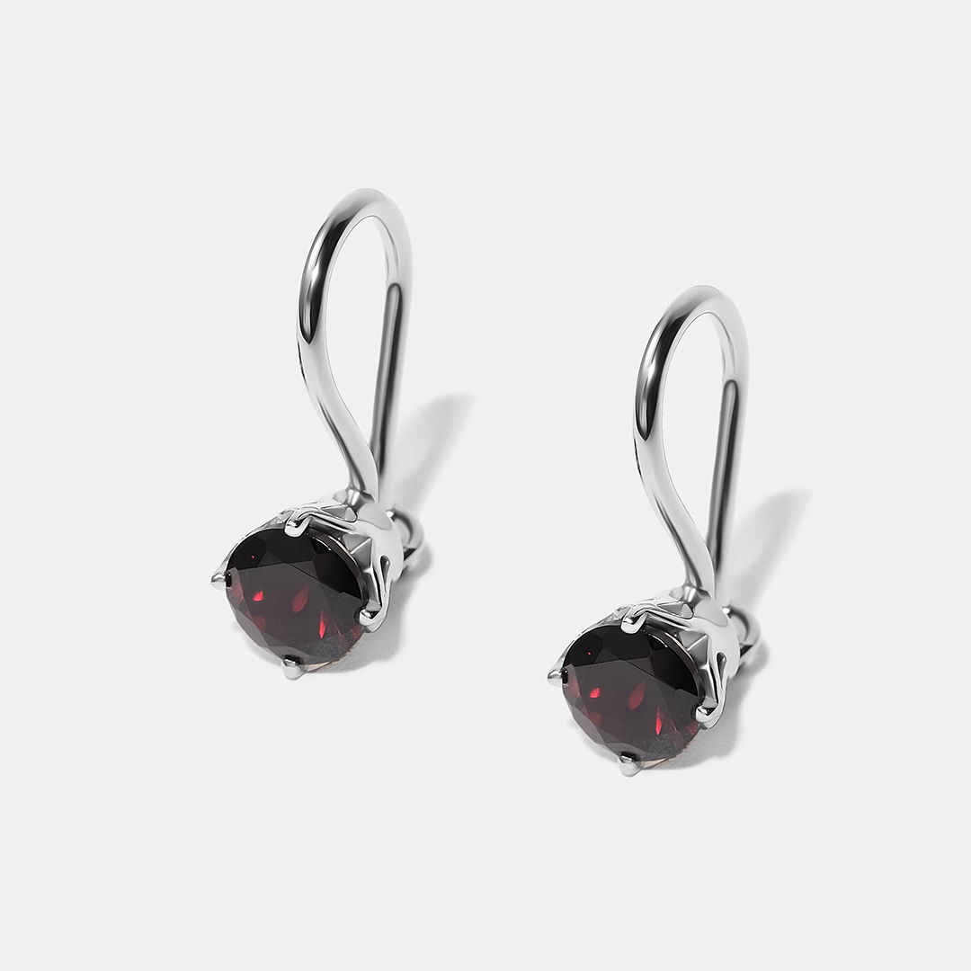 Серебряные серьги с гранатами