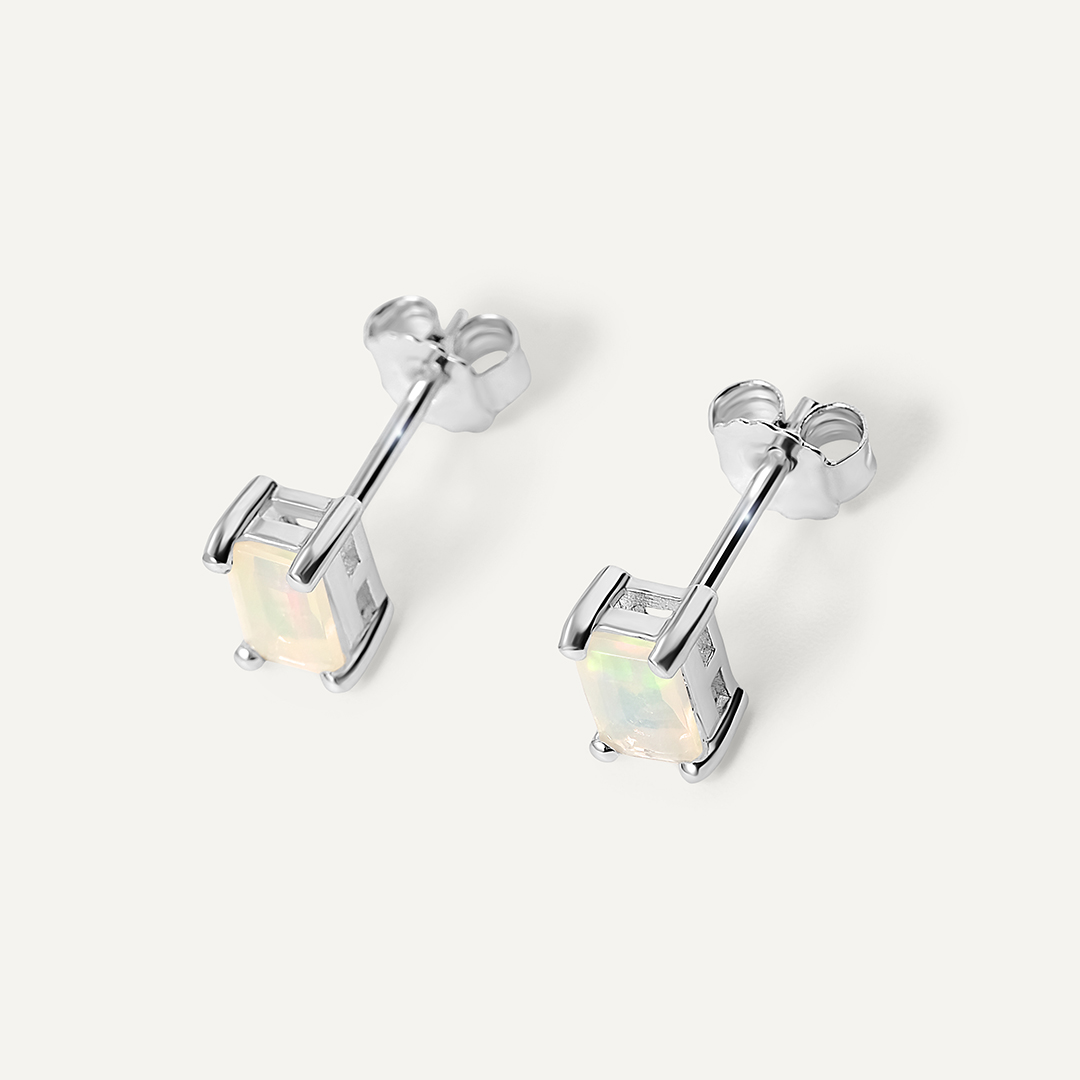 Серебряные серьги-пусеты с опалами