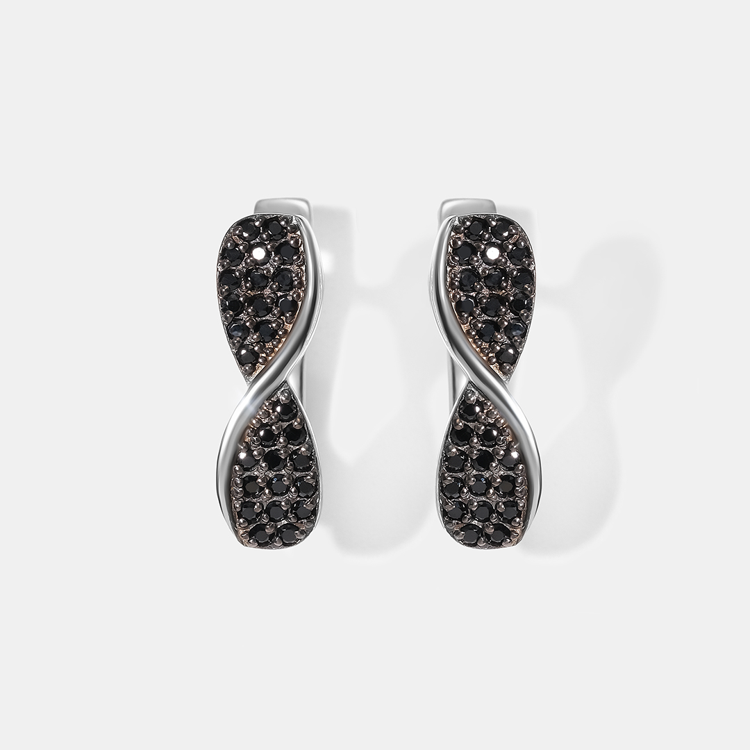 Серебряные серьги со шпинелью