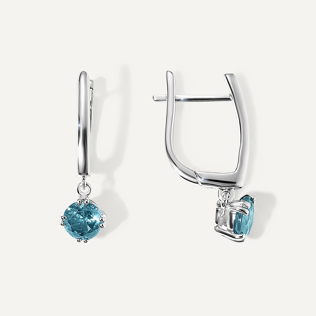 Серебряные серьги с кианитами