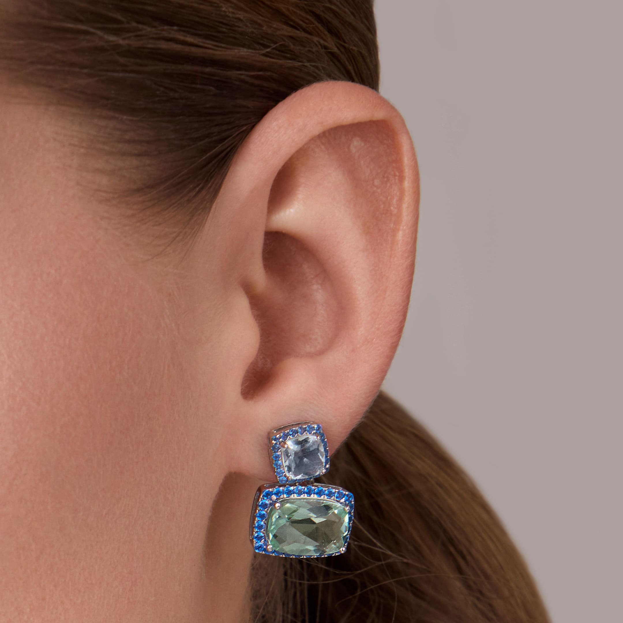 Серебряные серьги-пусеты с флюоритами